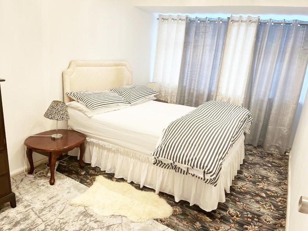 Blessings Of Peace Home Away From Home Кардиф Екстериор снимка